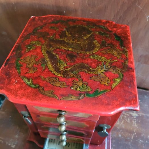 Vintage chinoiserie tabletop chest