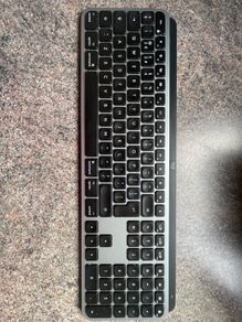 PRICE DROP! Wireless Logitech MX Keys for Mac
