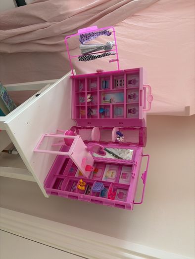 Barbie Closet
