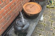 cast iron pots