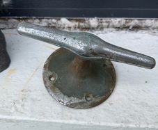 antique boat cleat