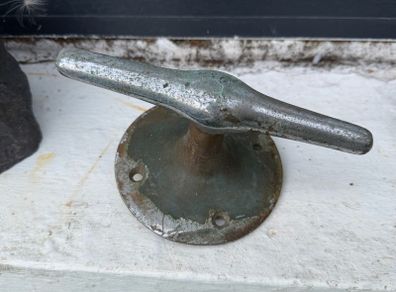 antique boat cleat