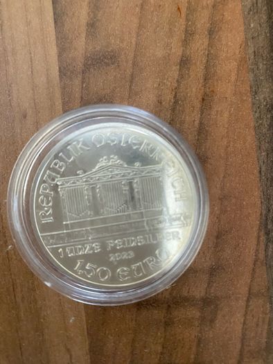 4 silver oz coins & 0.5g gold coin