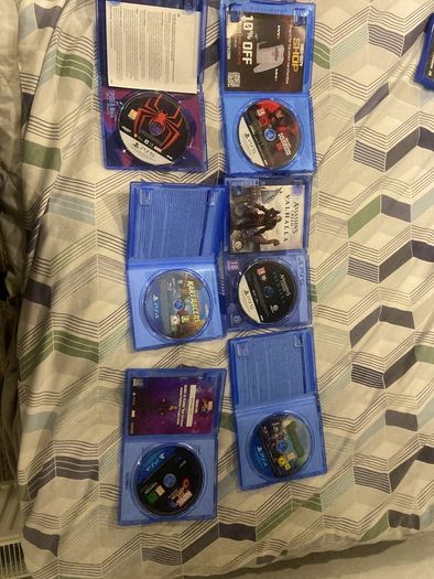 Have a few og and new games there going cheap all good condition works perfect mw3 assassin's creed Valhalla terraria spider-Man Miles Morales Nickelodeon car racers marvel vs capcom 10 per game