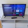 32in TV Logik - Smart TV Image 2