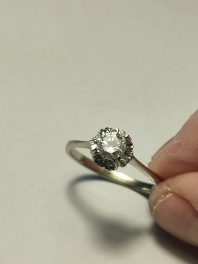 Diamond cluster engagement ring with papers