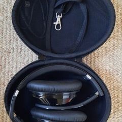 MPOW Wireless Earphones & Hardcase