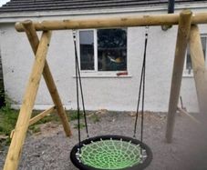 Commercial quality basket swing