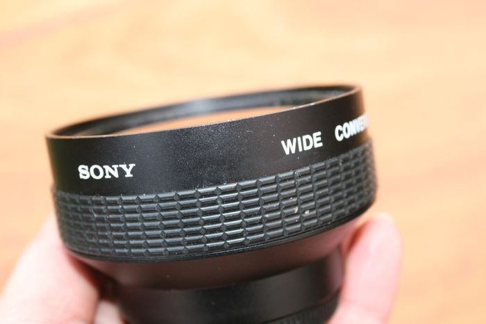 Sony VCL-0752B Wide Conversion Lens X0.7X with 52mm thread AUX