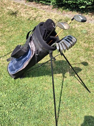 golf stand bag and clubs