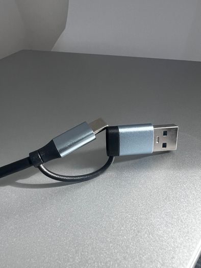USB Hub for Data Transfer (8 in 1)
