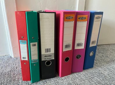 Folders with file pockets