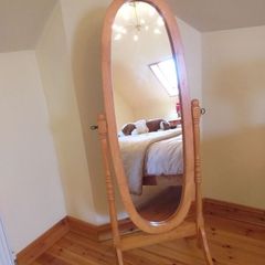 bedroom mirror