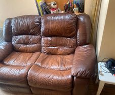 2 seater leather recliner