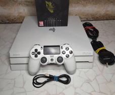 Sony PlayStation 4 Pro  Console white w/ Controller & Cables  game bundle