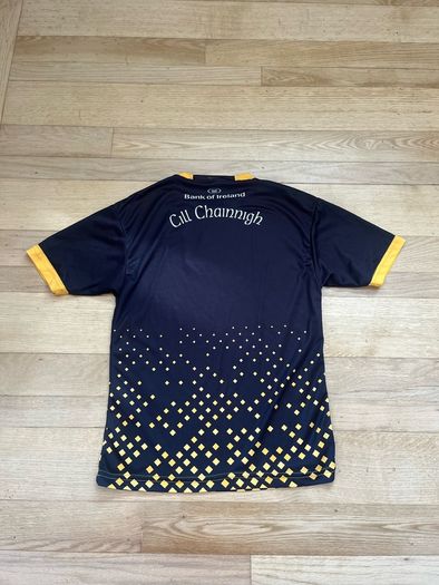 Rare O'Neills Kilkenny Black Celtic Challenge GAA jersey, Size Small (player fit)