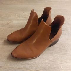 Ankle boots