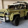 LEGO Technic Land Rover Defender Image 4