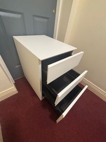 Drawers cabinet