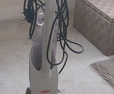 VAX Compact Power Carpet Washer + 750 ml Platinum Solution