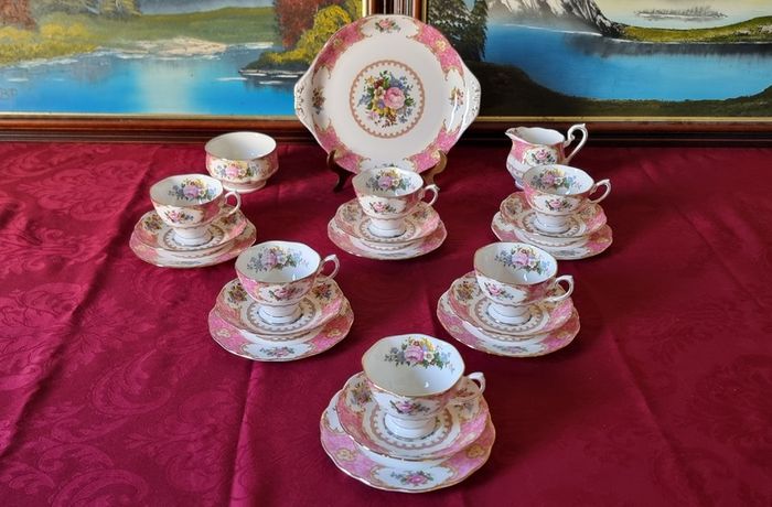 Rare And Vintage 21 Piece Royal Albert Lady Carlyle Bone China Tea Set For 6 Person Setting Made In England