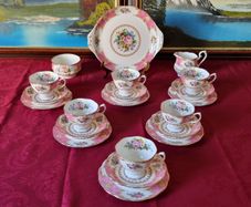 Rare And Vintage 21 Piece Royal Albert Lady Carlyle Bone China Tea Set For 6 Person Setting Made In England