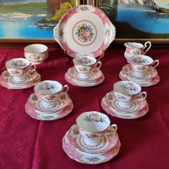 Rare And Vintage 21 Piece Royal Albert Lady Carlyle Bone China Tea Set For 6 Person Setting Made In England