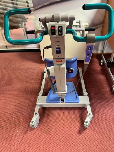 Sit to Stand Hoist