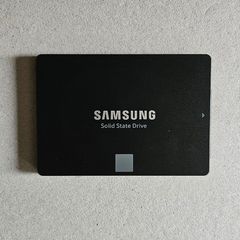 Samsung 1tb 860Evo ssd hard drive 2.5