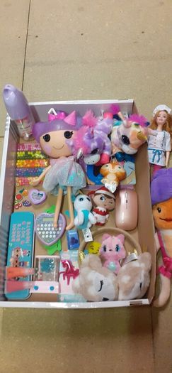 Girls toy mix