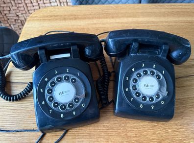 vintage-retro phones