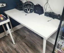 ikea desk/table