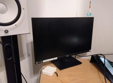 TV/ Monitor
