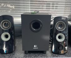 Logitech speaker system