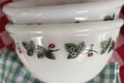 2 x Vintage Phoenix Opalware Bowls