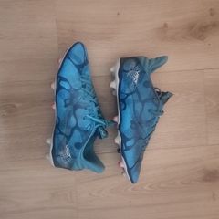 KIPSTA football boots SIZE 8