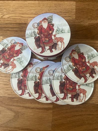 Santa Tin with 6 coasters Christmas decoration