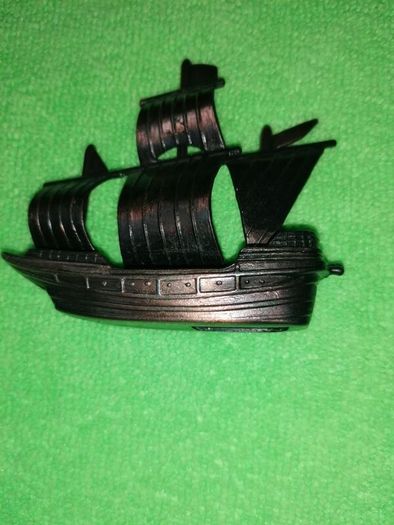 Vintage Spanish Galleon Die-Cast Metal Pencil Sharpener