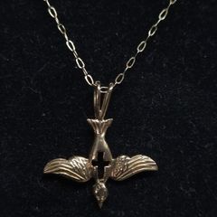 Vintage 9ct Gold Flying Bird Pendant Necklace | H. Samuel Box |