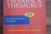Chambers Giant Paperback Thesaurus by C Schwarz