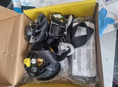 Vw up airbags +seat betls