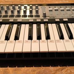 Novation midi keyboard