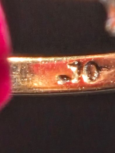 9ct Gold Rings