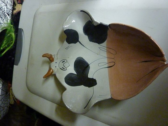 Cow bowl Unusual - Bought in Texas
