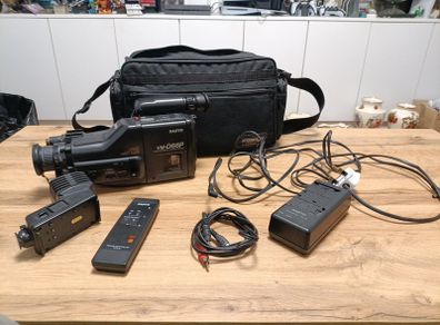 Sanyo VM-D66P Camcorder Vintage 8mm Tape Retro Video Camera