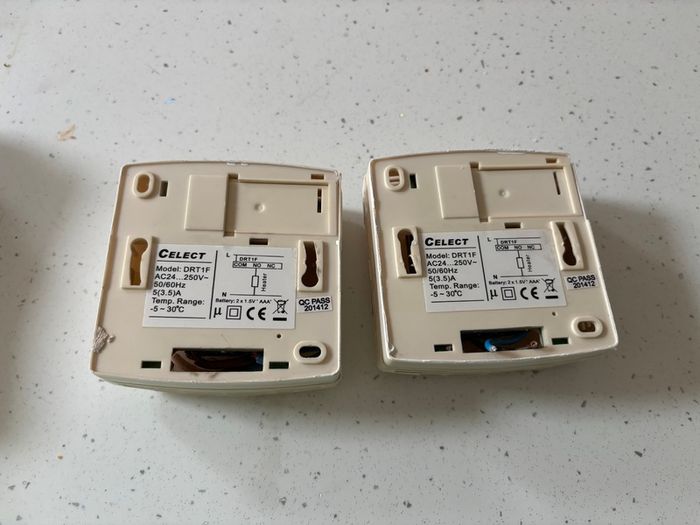 2 x Celect DRT1F Wired Room Thermostats