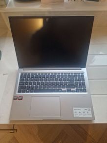 ASUS Vivobook 16