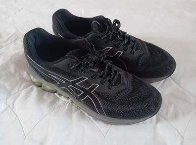 Asics trainers
