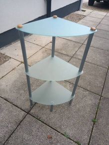 Free bathroom shelf
