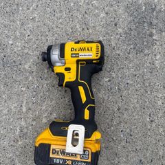 Dewalt impact an battery